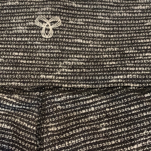 Aritzia | TNA Equator Herringbone Leggings - Picture 7 of 10